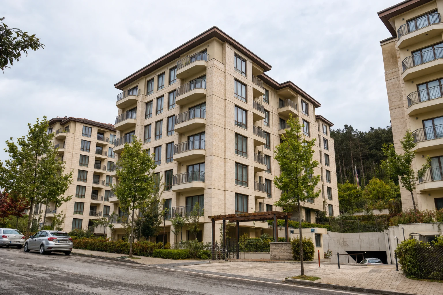 Çekmeköy orman dokusu yanında Savesa Park Evleri dış cephesi